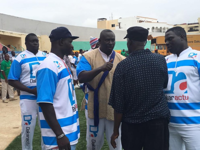 Les premières images  de Baye Mandione au stade