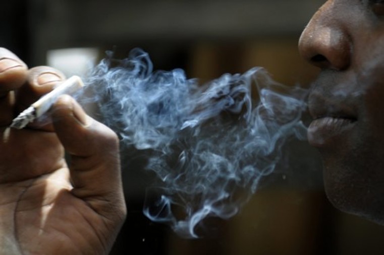 Lutte contre le tabac : l’interdiction de fumer dans les lieux publics ...