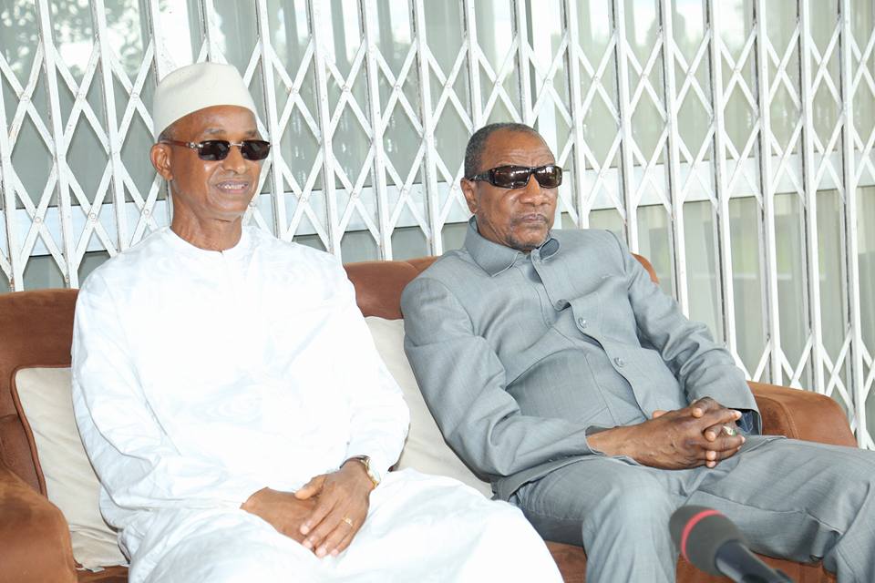 Guinée : Le geste touchant du Président Condé envers son opposant Cellou Dalein Diallo qui a perdu son grand frère