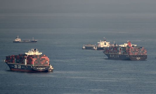 Les marins d’une compagnie en faillite errent sans but sur les océans