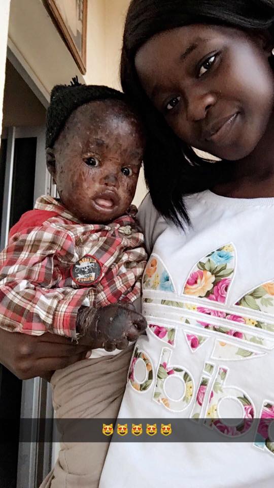 Sophie Guèye, la "mère Thérésa" avant l'heure! Elle mérite d’être soutenue dans son combat. Dakaractu endosse son combat pour soulager les enfants! Un bel exemple d'humanisme