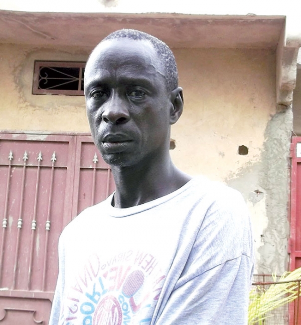 Pleins Feux - Mbacké Faye, Chercheur d’or bleu