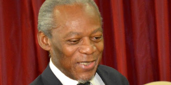 Arthur Z’ahidi Ngoma, ancien vice-président de la RD Congo, est mort à Paris (Jeune Afrique)