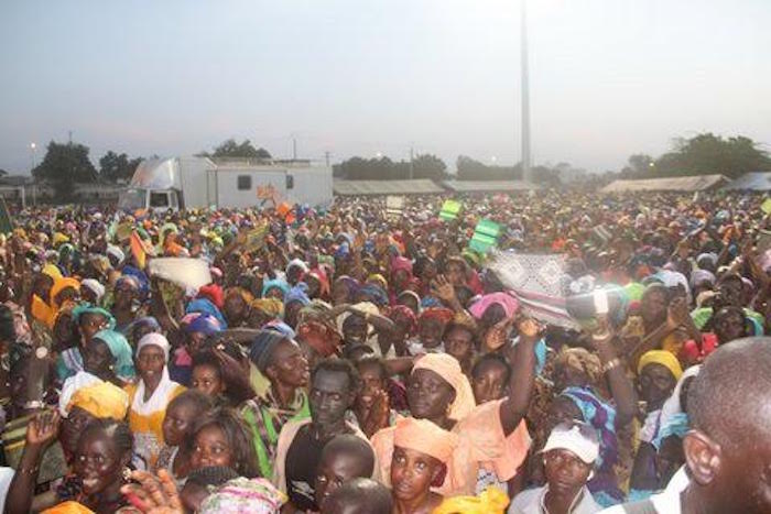 FINANCEMENT : Le «Réseau Des Femmes Pour l’Emergence» de Kaffrine reçoit 600 millions des mains du ministre Moustapha Diop