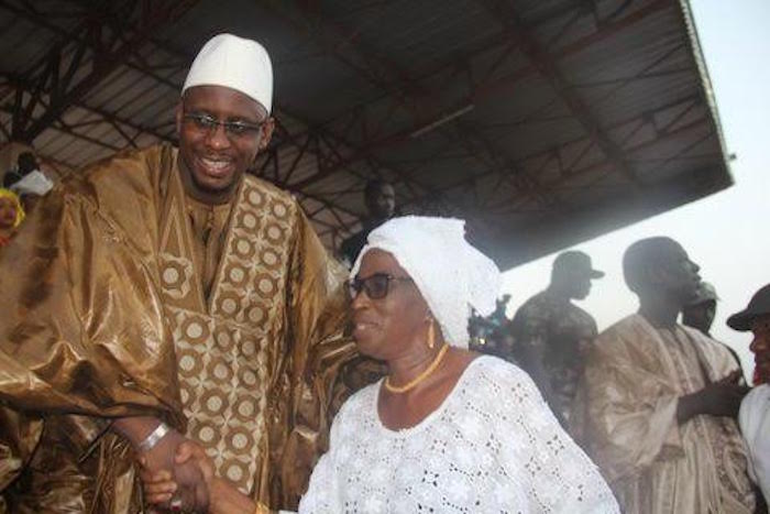 FINANCEMENT : Le «Réseau Des Femmes Pour l’Emergence» de Kaffrine reçoit 600 millions des mains du ministre Moustapha Diop