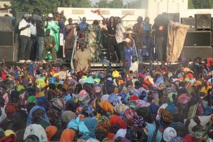 FINANCEMENT : Le «Réseau Des Femmes Pour l’Emergence» de Kaffrine reçoit 600 millions des mains du ministre Moustapha Diop