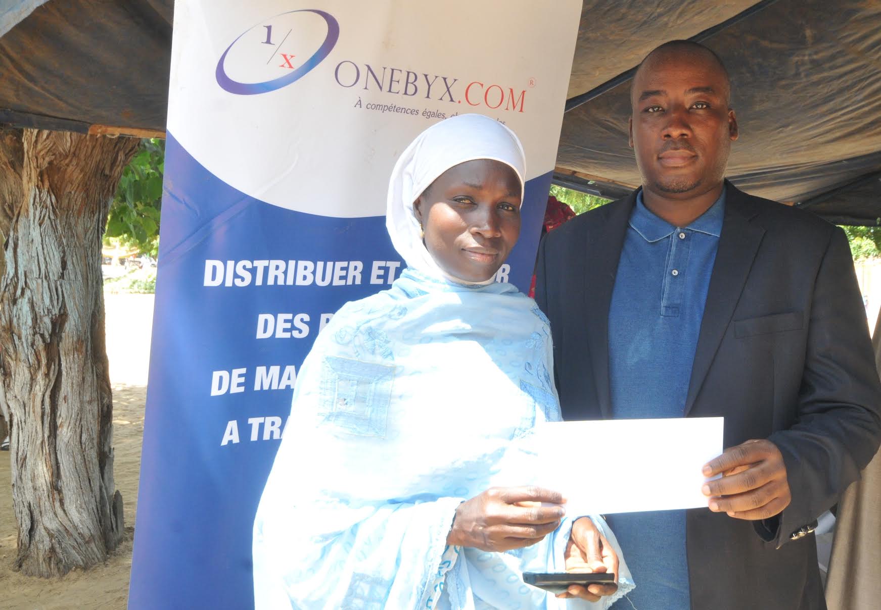 ANNÉE SCOLAIRE : Ousmane Cissé procure des dons aux populations de Kébémer