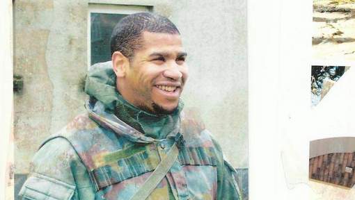 Policiers poignardés en Belgique : Hicham Diop reste en détention