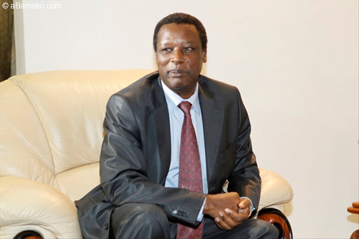 PIERRE BUYOYA : " Le Génocide est à craindre au Burundi "