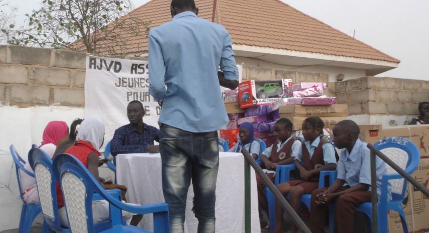 Arbre de Noël : Keur Massar accueille pour la première fois le père Noël.