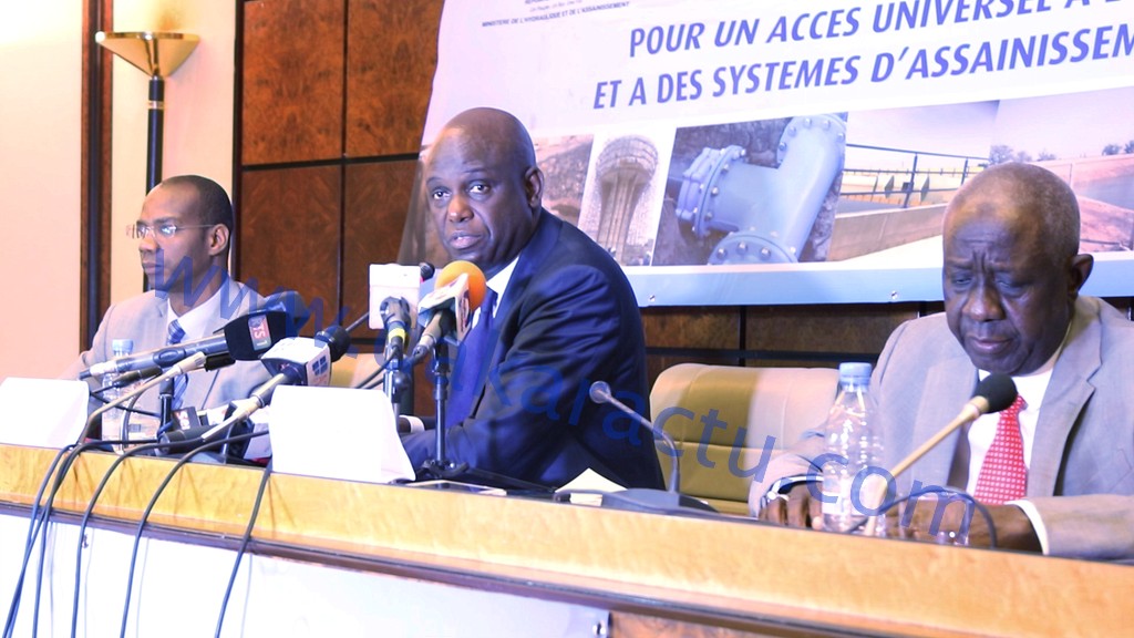  Point de presse du ministre de l’assainissement et de l’hydraulique ( IMAGES)