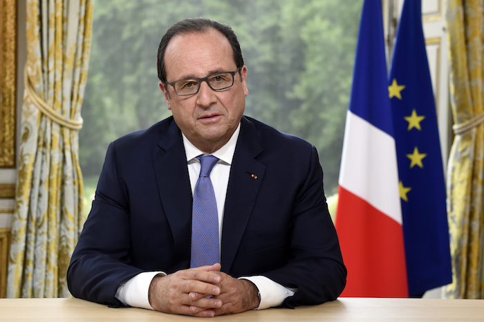 Hollande répond à Trump : "Ce n'est jamais bon de marquer la moindre défiance à l'égard d'un pays ami"