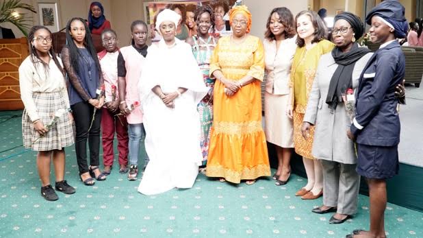 Intelligentes et « Entr’Elles » : Plus de 200 jeunes filles récompensées pour leur excellence académique