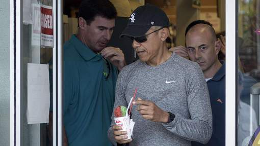 Les Obama sillonnent la Polynésie en yacht avec leur ami Springsteen