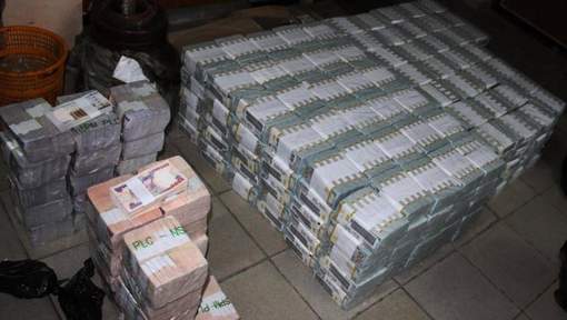 43 millions de dollars découverts dans un appartement au Nigéria