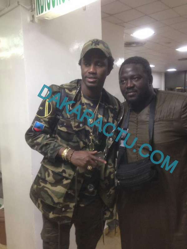 Les images du départ de Wally Ballago Seck à l'aéroport Léopold Sédar Senghor pour la Soirée du 22 Avril