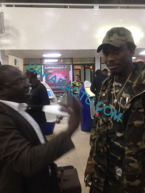 Les images du départ de Wally Ballago Seck à l'aéroport Léopold Sédar Senghor pour la Soirée du 22 Avril