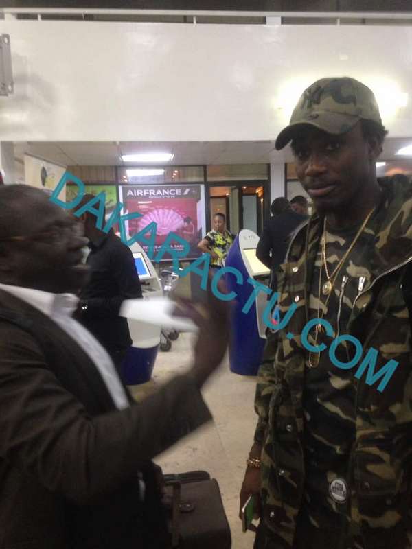 Les images du départ de Wally Ballago Seck à l'aéroport Léopold Sédar Senghor pour la Soirée du 22 Avril