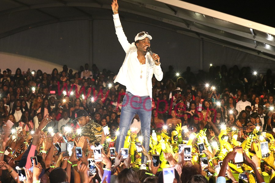 SOIRÉE D'ANNIVERSAIRE AU CICES : Wally Ballago Seck déclaré nouveau roi du Mbalax  ( IMAGES )