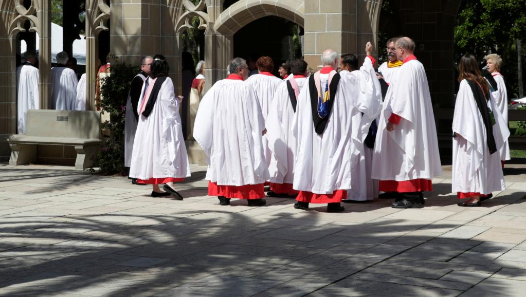 ETATS-UNIS : Donald Trump signe un décret qui permet aux églises de faire de la politique