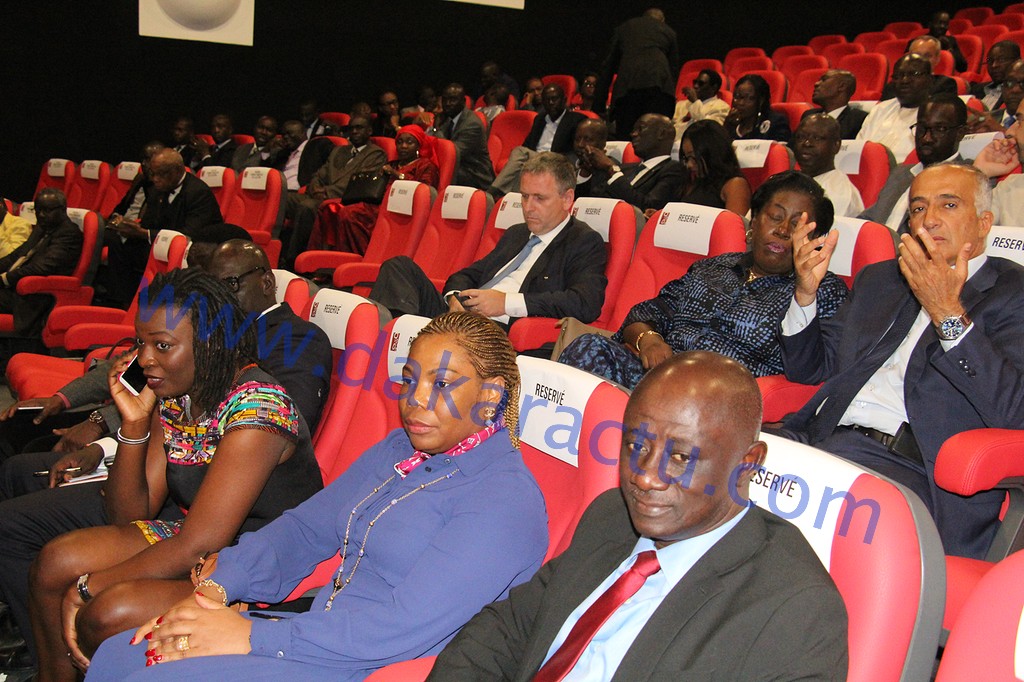 Le premier réseau de salles de cinéma et de spectacles ouvre ses portes en Afrique : CANAL OLYMPIA TERANGA s’installe à Dakar.