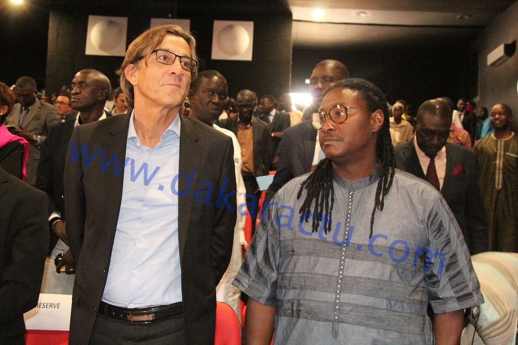 Le premier réseau de salles de cinéma et de spectacles ouvre ses portes en Afrique : CANAL OLYMPIA TERANGA s’installe à Dakar.