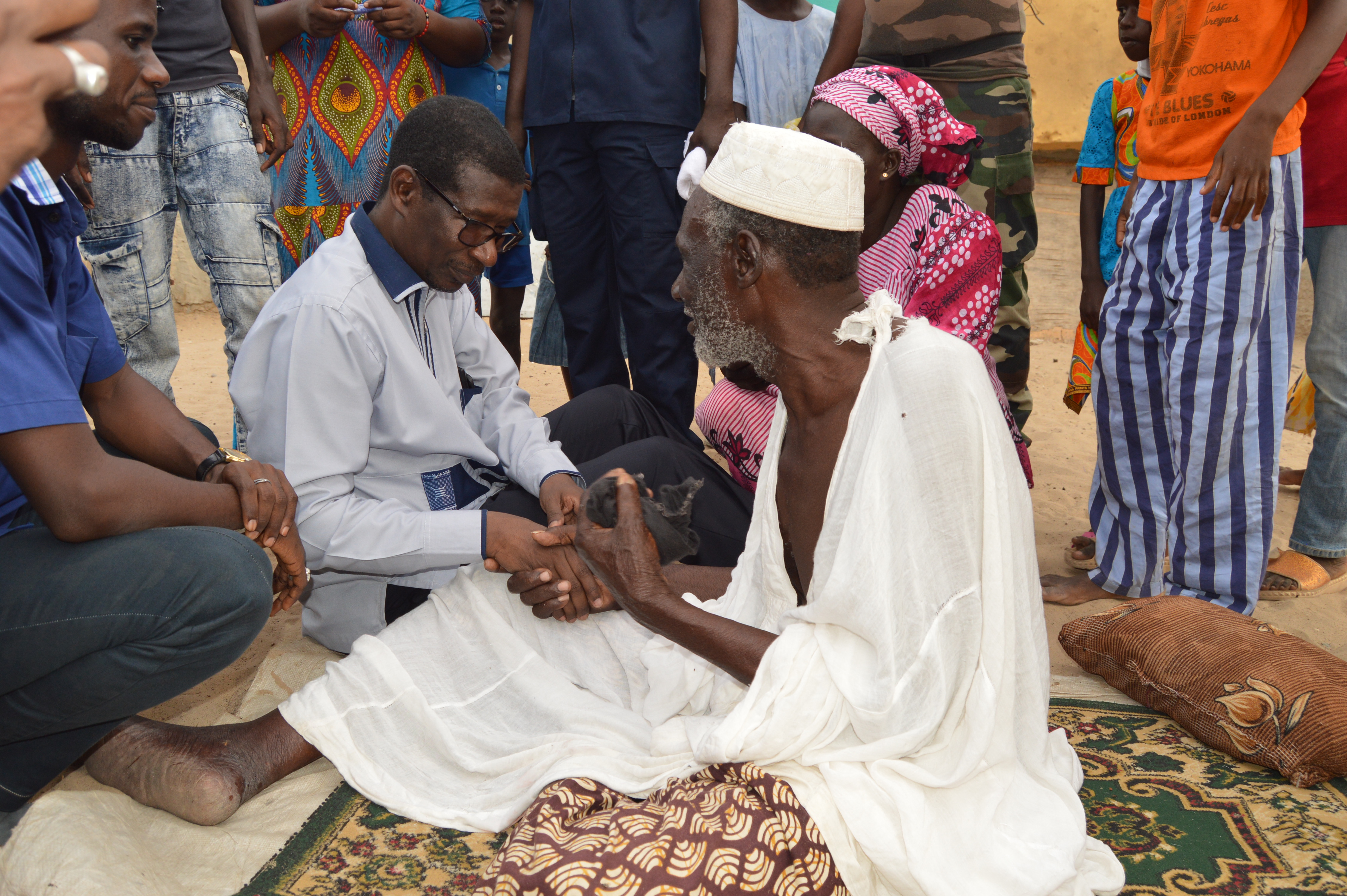 Campagne Législatives : Mary Teuw Niane offre le village de Ngalèle à Macky Sall sur un plateau d’argent.