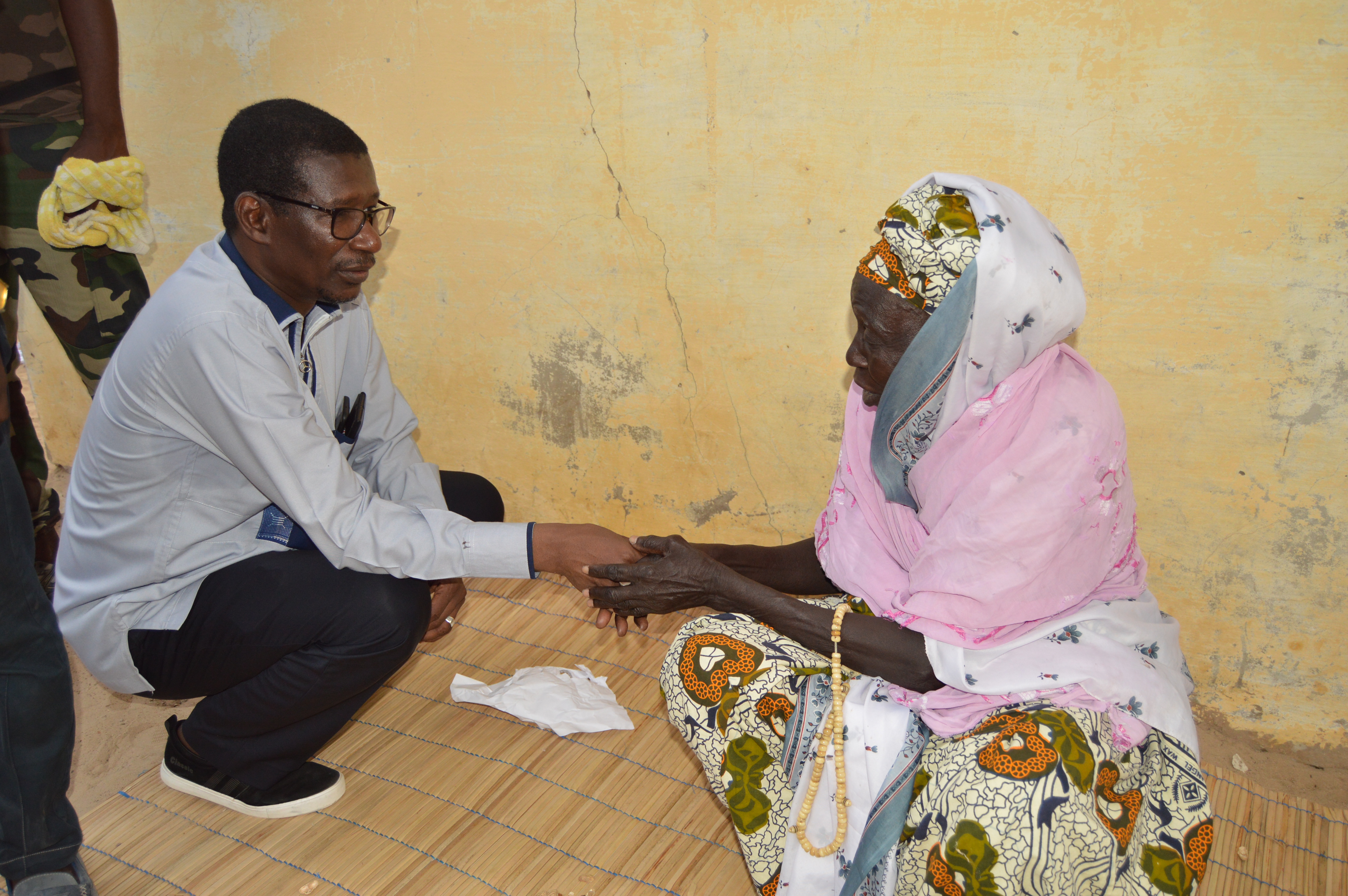 Campagne Législatives : Mary Teuw Niane offre le village de Ngalèle à Macky Sall sur un plateau d’argent.