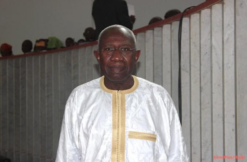 FIN DE SON MANDAT PARLEMENTAIRE : Le Professeur Iba Der Thiam restitue sa carte et ses bons de carburant à l'Assemblée nationale