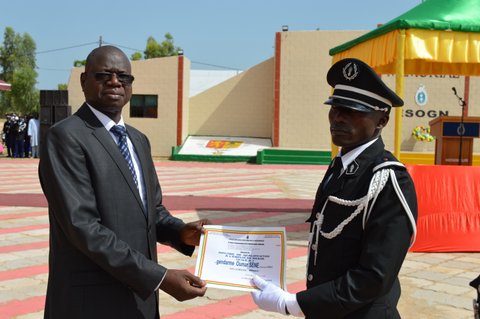 Cérémonie de sortie de la 8ème promotion des élèves gradés et de la 49ème promotion des élèves gendarmes