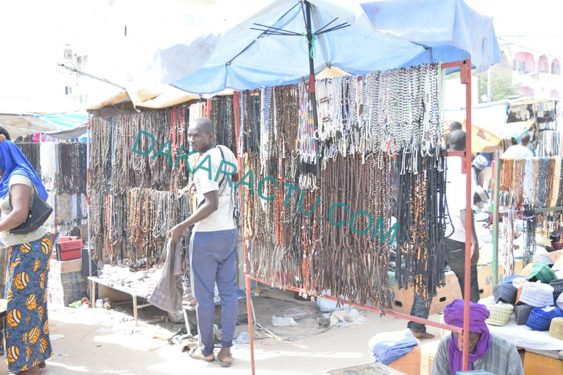 Médina Baye : l'esplanade de la mosquée se transforme en foire le temps du Gamou (Images)