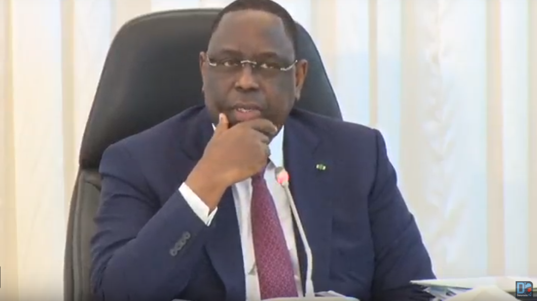 Macky Sall répond à Wade : « Le Sénégal n’a pas de risque d’endettement…C’est une dette qui n’est pas faite pour payer des salaires »