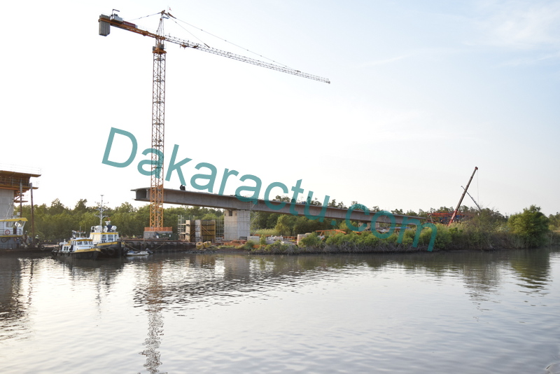 Traversée de la Gambie : Les travaux du pont entre le Sénégal et la Gambie en très bon état d'avancement