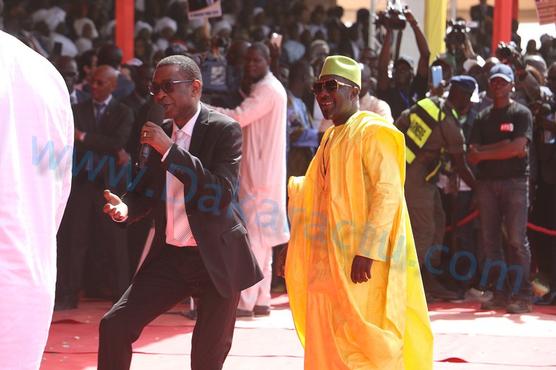 Prestation de You à l’inauguration de l’Aibd : Ali Bongo se transporte dans le Mbalax