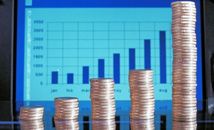 Rétro économie 2017 : le taux de croissance frôle les 7 %, la polémique sur la dette croise sa trajectoire