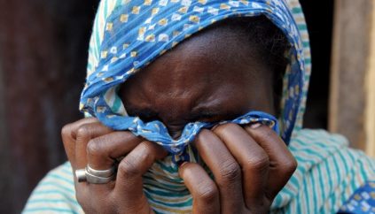 Drame à Linguère : Traitée de sorcière, elle charge sa co-épouse à coup de hache.