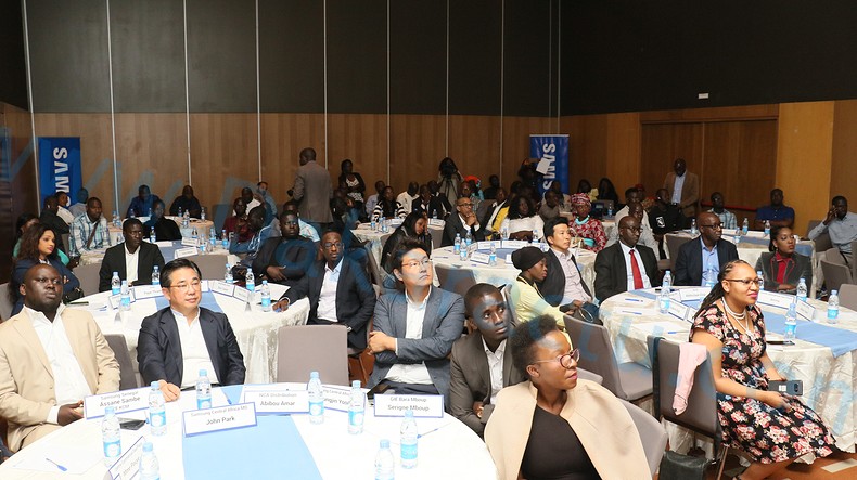   Déjeuner-Presse Samsung / Lancement de la stratégie Samsung 2018 : "Nous sommes numéro 1 mondial dans le domaine des Smartphones et des TV" (Sung Yoon PDG Samsung-Africa) (Photos)