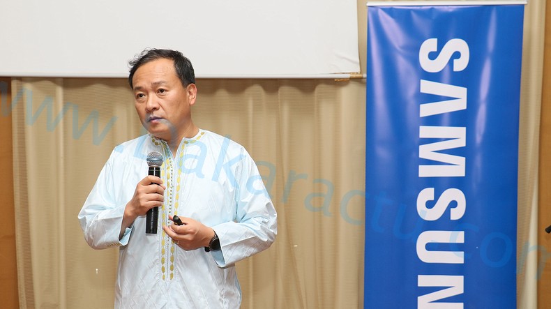   Déjeuner-Presse Samsung / Lancement de la stratégie Samsung 2018 : "Nous sommes numéro 1 mondial dans le domaine des Smartphones et des TV" (Sung Yoon PDG Samsung-Africa) (Photos)