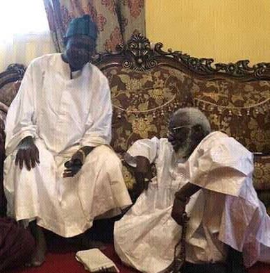 CLARIFICATION AU SOMMET DE LA MOURIDIYAH - Serigne Dame Atta confirme que Serigne Sidi Abdou Lahad est son aîné... pour que nul n'en ignore