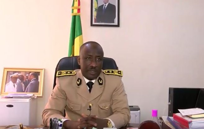  Présent à la marche de l’opposition : Le sous-préfet de Dakar Plateau n’est pas passé inaperçu