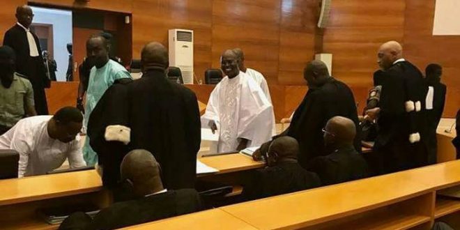 Plaidoiries : La parole à la défense au procès Khalifa Sall
