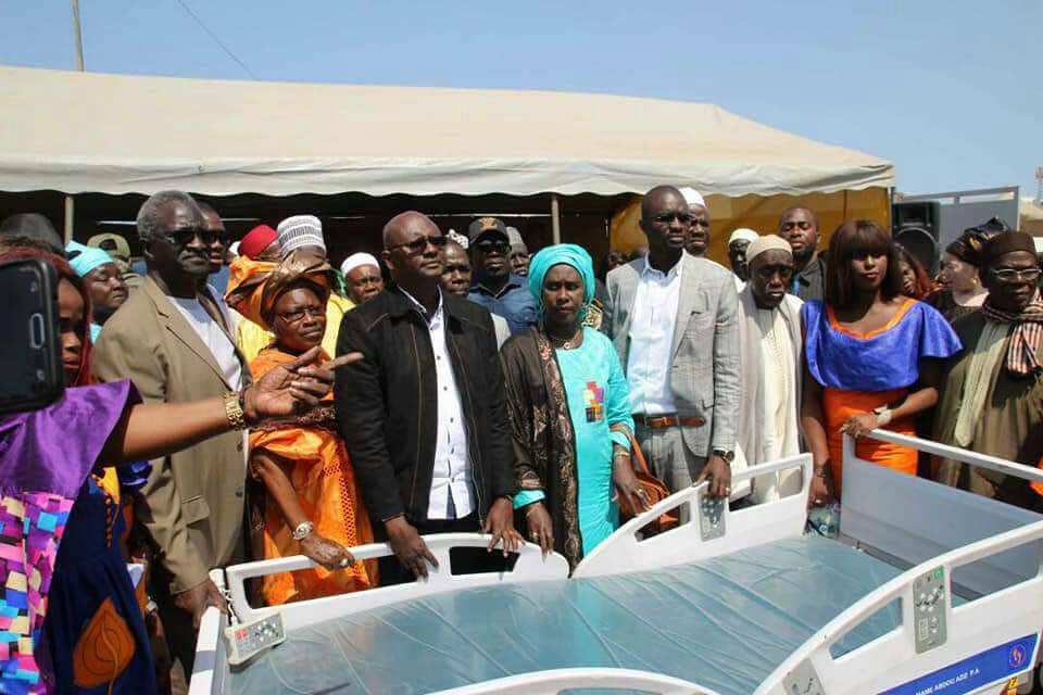 PARCELLES ASSAINIES : Go Faye offre des lits médicalisés au centre de santé Mame Abdoul Aziz Sy