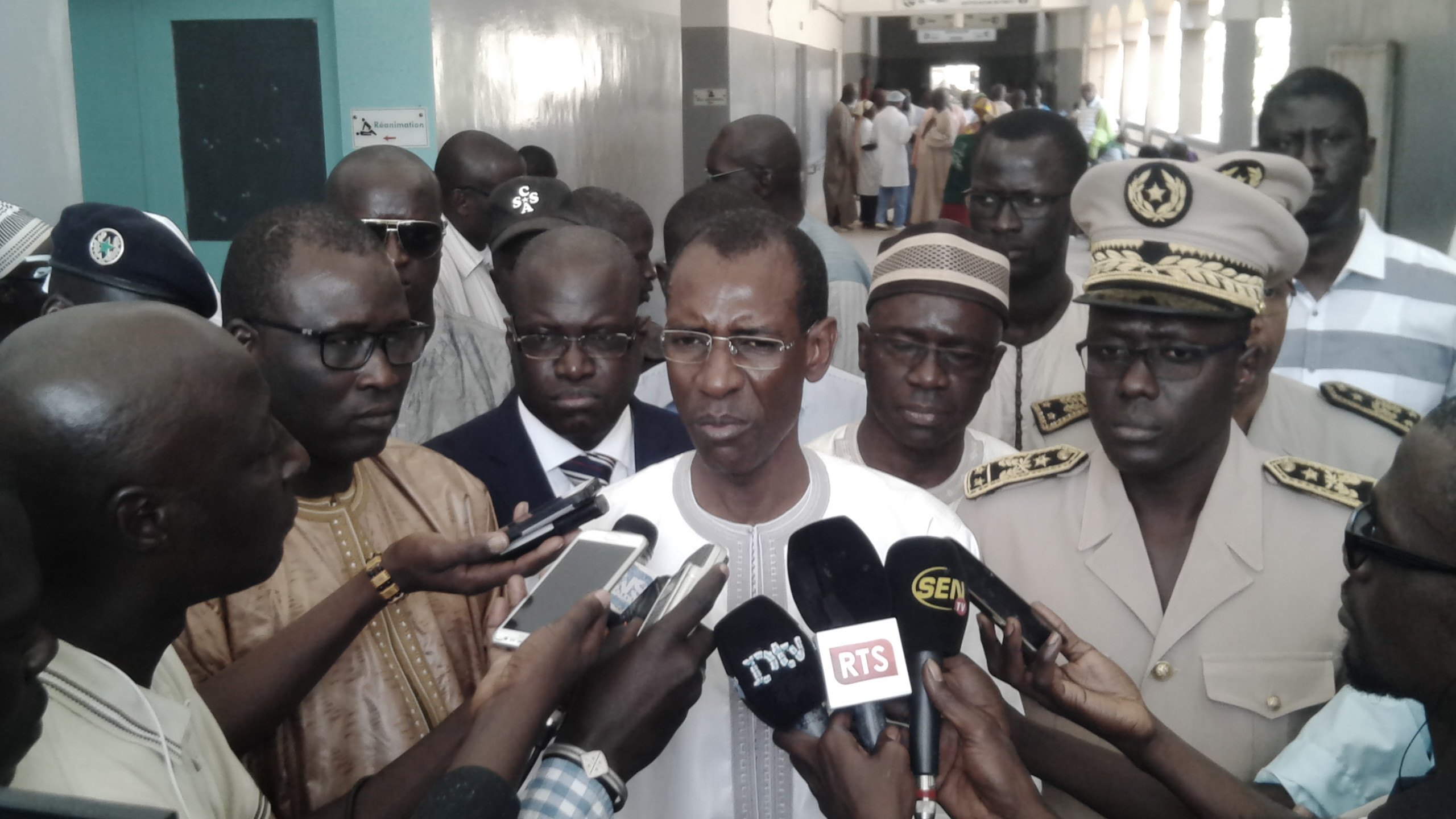 Abdoulaye Daouda Diallo sur l'accident de Porokhane : "Il y a eu une quarantaine de victimes dont 11 morts... Nous allons dans les semaines à venir interdire les circulations interurbaines à partir de 22 heures jusqu