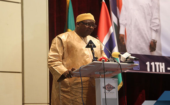 ADAMA BARROW : "Nous devons intensifier nos relations"