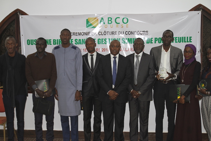 Gestion simulée de portefeuille : Les étudiants de l’IAM ont remporté de façon éclatante un concours qui a réuni 7 établissements privés