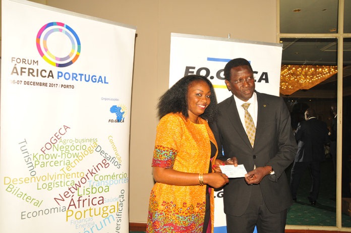 FOGECA : Remise des fonds octroyés par M. James Ndambo