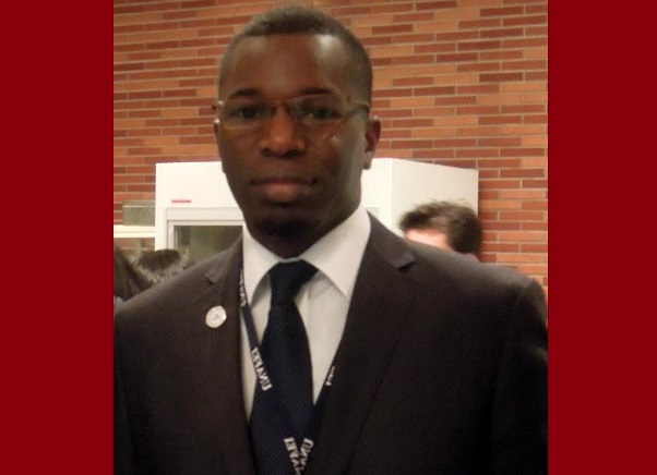 Le Juge DÈME : un Magistrat du siège DEBOUT.