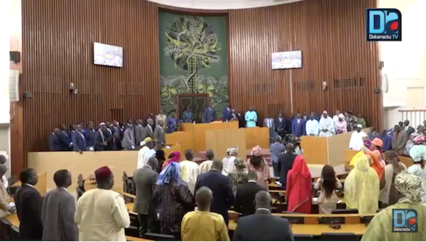 ASSEMBLÉE NATIONALE : Une minute de prières à la mémoire de Mamadou Diop