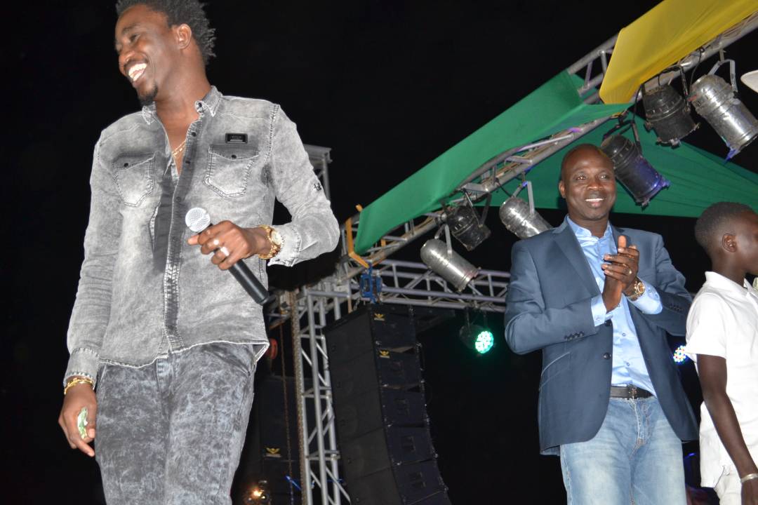 Les images du concert de Wally Ballago Seck et le Raam Daan à Kaolack