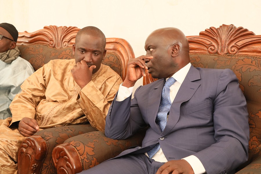 Présentation de condoléances chez Serigne Diagne : Idy dévoile un pan de sa jeunesse auprès de la famille